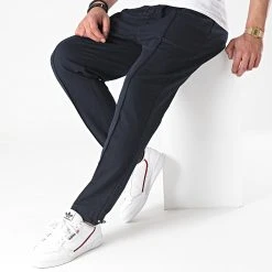 Coupon 💯 Pantalon Jogging 927 Bleu Marine de Classic Series 🤩 -HautStyle Boutique classic series 261545 927 BLEU 20210517T115700 03