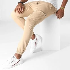 Les meilleures critiques de 🌟 Jogger Pant 7531 Beige de Classic Series 🎁 -HautStyle Boutique classic series 270895 7531 BEJ 20210623T155250 03