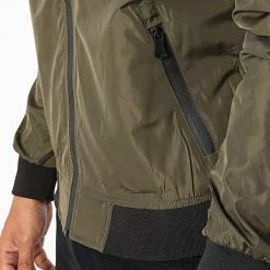 Meilleure affaire 🌟 Coupe-Vent LP55664-K Vert Kaki de Classic Series 😀 -HautStyle Boutique classic series 285097 LP55664 K KAKI 20210922T151142 02