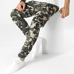 Meilleur prix 👍 Jogger Pant DP11000 Vert Kaki Camouflage de Classic Series 🎉 -HautStyle Boutique classic series 294010 DP11000 037 20211207T160647 03