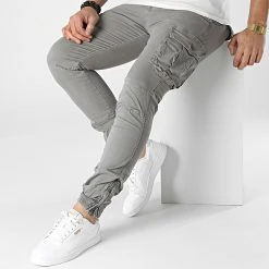 Les meilleures critiques de ⌛ Jogger Pant JW-5343 Gris de Classic Series ⭐ -HautStyle Boutique classic series 299869 JW 5343 5 20220131T143427 03