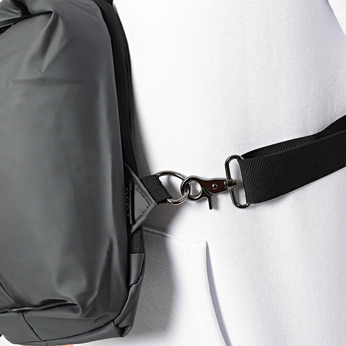 Coupon ✨ Sac Poitrine KS272 Gris de Classic Series ✨ 6 Coupon ✨ Sac Poitrine KS272 Gris de Classic Series ✨ – Image 4