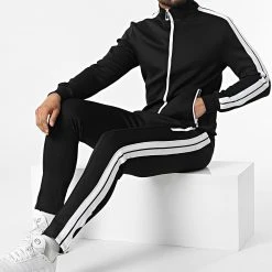 Promo 💯 Ensemble Jogging A Bandes T-720 Noir de Classic Series 🔥