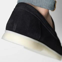 Offres 🎁 Mocassins Cuir 800 Bleu Marine de Classic Series ✔️ -HautStyle Boutique classic series 306844 800 LACI SUET 20220310T160915 04