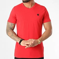 Sortie ❤️ Tee 🧨 Shirt Col V 2820 Rouge de Classic Series ✔️ -HautStyle Boutique classic series 307273 2820 RED 20220303T161951 03