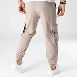 De gros 😍 Pantalon Cargo G22-638 Taupe de Classic Series 😍 -HautStyle Boutique classic series 307389 G22 638 TAS 20220304T145134 04