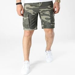 Offres 🎁 Short Cargo Camouflage H70022Y62147K Vert Kaki de Classic Series ⭐ -HautStyle Boutique classic series 309670 H70022Y62147K CAMO 20220318T154728 03
