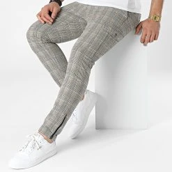 Grosses soldes 🥰 Pantalon A Carreaux H60032 Beige de Classic Series 🎉 -HautStyle Boutique classic series 309758 H60032Z62357B 21300 20220322T135137 03