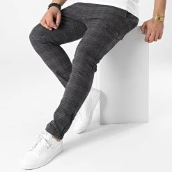 Le moins cher 🥰 Pantalon A Carreaux H60032 Bleu Marine de Classic Series ⌛ -HautStyle Boutique classic series 309761 H60032Z62357 23400 20220408T110148 03