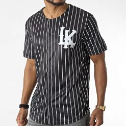 Coupon ✨ Chemise Manches Courtes Col Rond A Rayures 5925 Noir Blanc de Classic Series ⌛