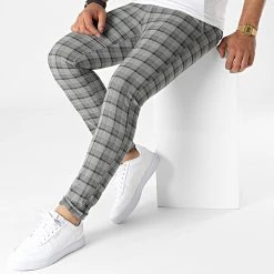 Les meilleures critiques de 🛒 Pantalon Carreaux DJ2288 Gris Anthracite de Classic Series 👍 -HautStyle Boutique classic series 321158 DJ2288 20220603T140810 03
