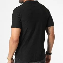 Coupon ✔️ Tee ✨ Shirt EXO402 Noir de Classic Series ⌛ -HautStyle Boutique classic series 324183 EXO402 BLACK 20220620T152506 04