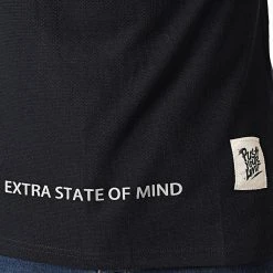 Tout neuf ✨ Tee 🥰 Shirt EXO302 Bleu Marine de Classic Series ✔️ -HautStyle Boutique classic series 324248 EXO302 NAVY 20220623T161535 02