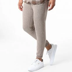 Meilleur prix 🔥 Ensemble Chemise Manches Courtes Et Pantalon Jogging PP021 Marron de Classic Series 👍 9 Meilleur prix 🔥 Ensemble Chemise Manches Courtes Et Pantalon Jogging PP021 Marron de Classic Series 👍 -HautStyle Boutique classic series 324310 PP021 MARRON 20220630T152009 04