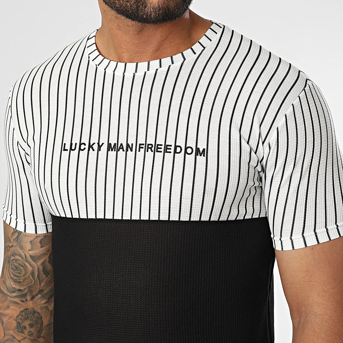 Remise 🤩 Tee ✨ Shirt A Rayures LM479 Blanc Noir de Classic Series ❤️ 4 Remise 🤩 Tee ✨ Shirt A Rayures LM479 Blanc Noir de Classic Series ❤️ – Image 2