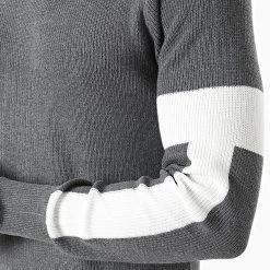 Promo ✔️ Pull G1909 Gris Blanc de Classic Series 😉 7 Promo ✔️ Pull G1909 Gris Blanc de Classic Series 😉 -HautStyle Boutique classic series 332022 G1909 GREY 20220811T152538 02