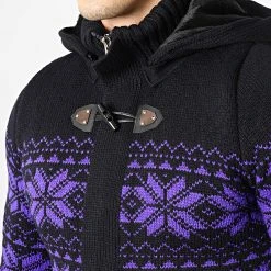 Meilleur prix ❤️ Gilet Capuche 3001 Bleu Marine Violet de Classic Series ❤️ -HautStyle Boutique classic series 336747 3001 BLUE 20220912T155411 02