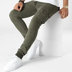 Grosses soldes ❤️ Pantalon Cargo 7686 Vert Kaki de Classic Series ⭐ -HautStyle Boutique classic series 338727 7686 2 GN 20221017T152145 03