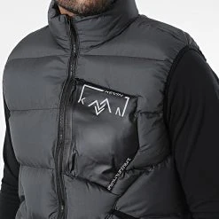 Promo 🔔 Doudoune Sans Manches 209 Gris Anthracite de Classic Series ✨ -HautStyle Boutique classic series 339028 209 GREY 20220926T153745 02