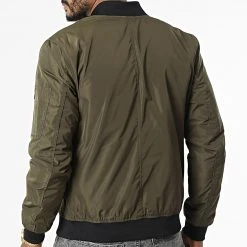 Les meilleures critiques de 🧨 Veste Bomber LP55653 Vert Kaki de Classic Series 🛒 -HautStyle Boutique classic series 340677 LP55653 K KHAKI 20220929T160536 04