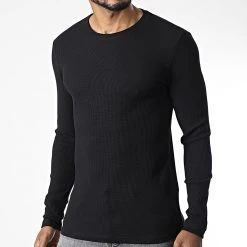 Les meilleures critiques de ✔️ Tee Shirt Manches Longues 7900 Noir de Classic Series 👍