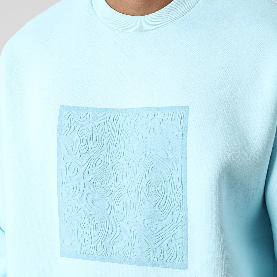 Nouveau ⭐ Sweat Crewneck 9900 Bleu Clair de Classic Series ✔️ 4 Nouveau ⭐ Sweat Crewneck 9900 Bleu Clair de Classic Series ✔️ – Image 2