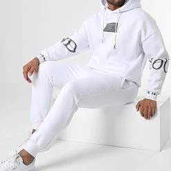 Sortie 🔔 Ensemble De Survetement 22-K014 Blanc de Classic Series ✨