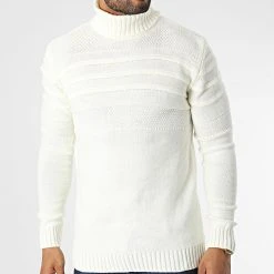 Tout neuf 👏 Pull Col Roulé T3832 Beige de Classic Series ❤️ -HautStyle Boutique classic series 345923 T3832 KEMIK 20221028T160308 03