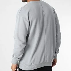 Top 10 🔔 Sweat Crewneck 8900 Bleu Clair de Classic Series 👍 -HautStyle Boutique classic series 346004 8900 046 20221028T161127 04