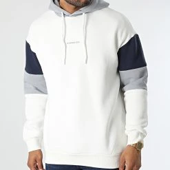 Sortie 🥰 Sweat Capuche 8800 Blanc de Classic Series 🔥