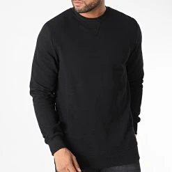 Meilleur prix 🔥 Sweat Crewneck 7902 Noir de Classic Series ✔️ 8 Meilleur prix 🔥 Sweat Crewneck 7902 Noir de Classic Series ✔️ -HautStyle Boutique classic series 346025 7902 001 20221031T123118 03
