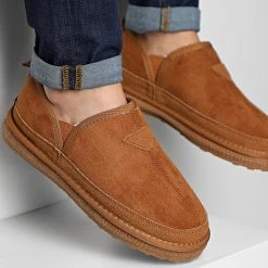 Grosses soldes ✔️ Chaussures UB8323 Camel de Classic Series ❤️