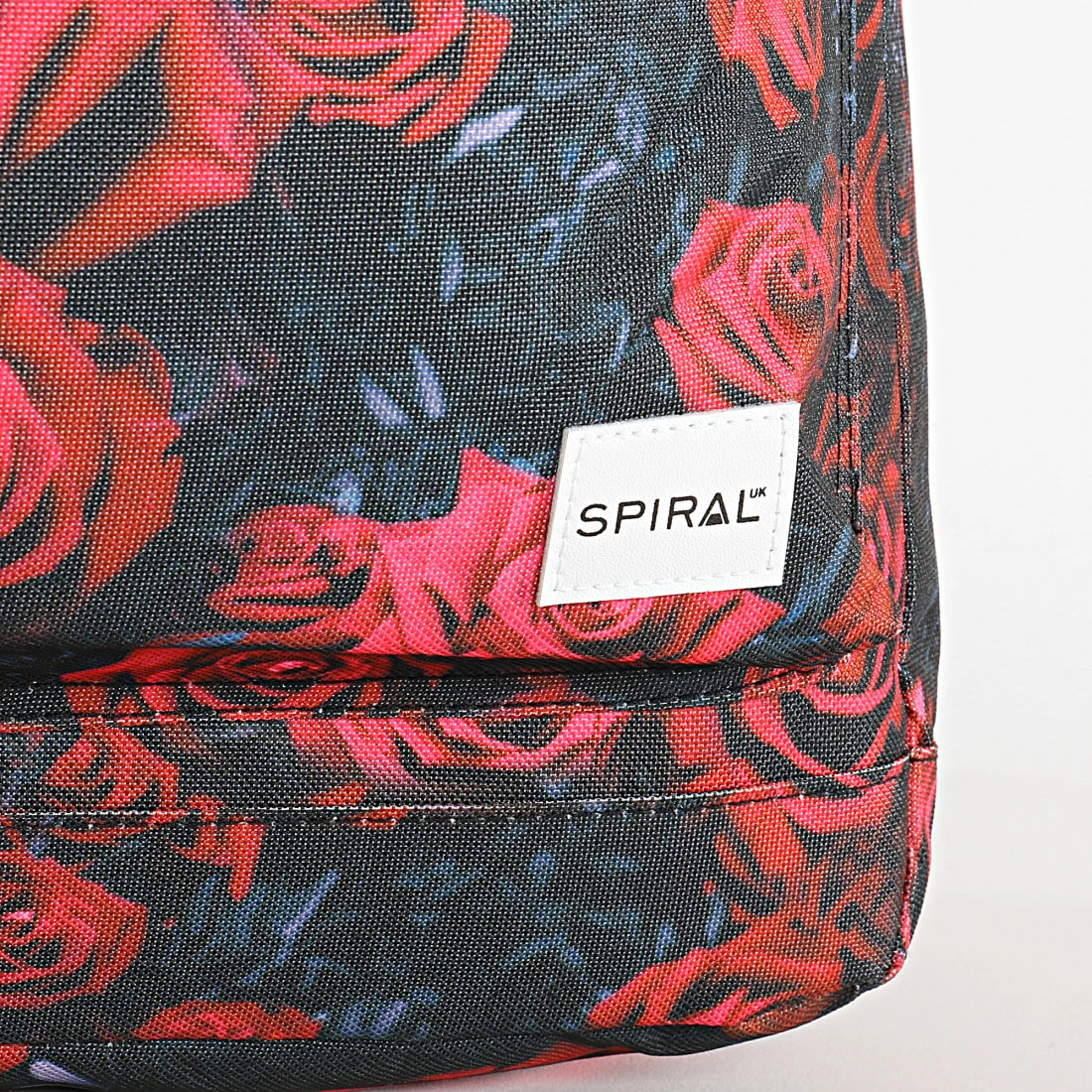 Meilleur prix 🎁 Sac A Dos 1414 Roses Rouge de Classic Series 🔥 4 Meilleur prix 🎁 Sac A Dos 1414 Roses Rouge de Classic Series 🔥 – Image 2